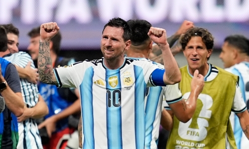 Argentina national team supports China flood victims