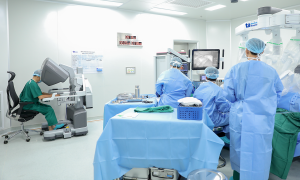 Dozens of tumors invade man's bladder