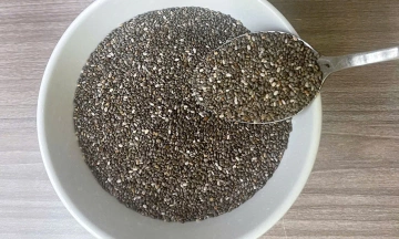 What happens when women regularly consume chia seeds?