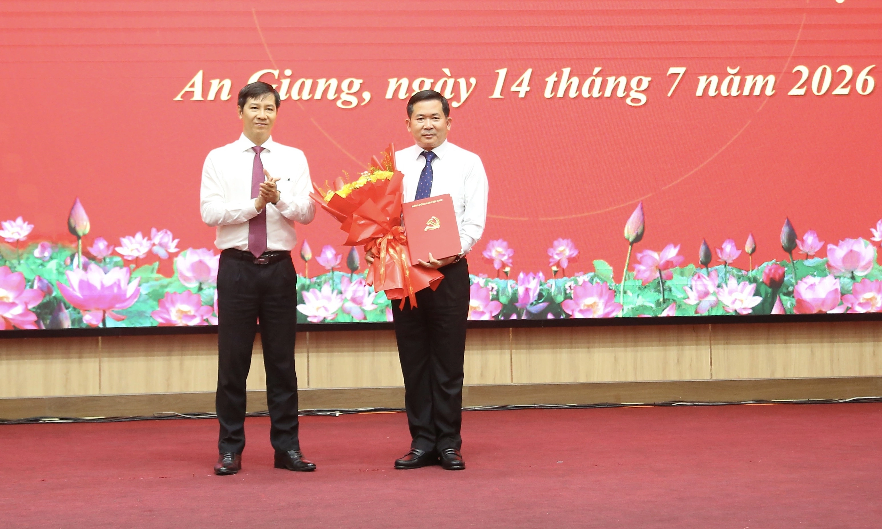 Lieutenant General Dinh Van Noi appointed Deputy Secretary of An Giang Provincial Party Committee