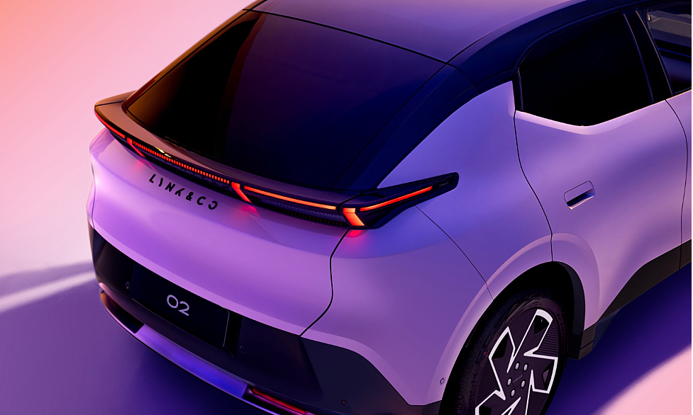 Lynk & Co launches all-electric strategy with e-SUV 02