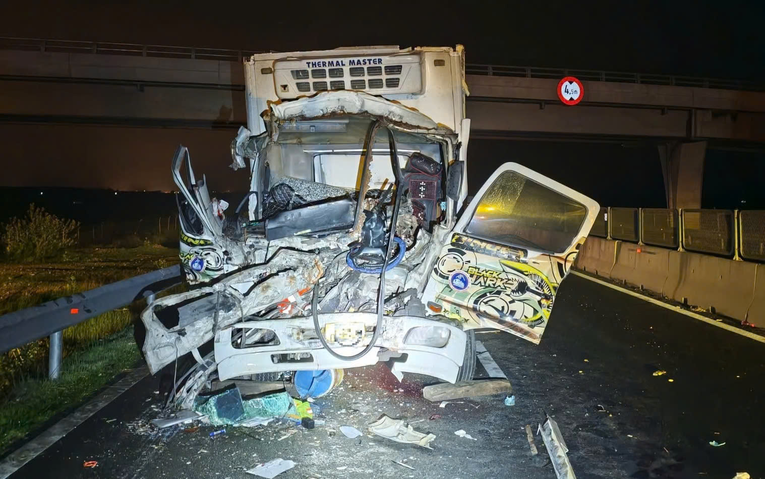 Many drivers fined for not placing warning signs on expressways