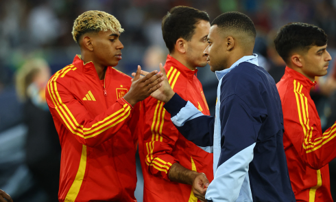 France - Spain: Mbappe faces Yamal