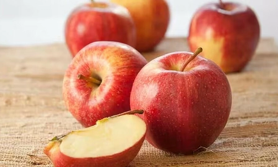 Japanese expert warns of five apple-eating mistakes that can harm health