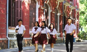 Hue to provide free textbooks for students from grade one to 12