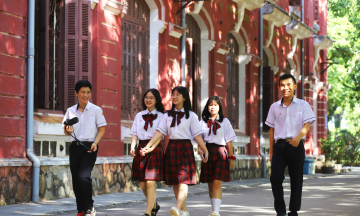 Hue to provide free textbooks for students from grade one to 12