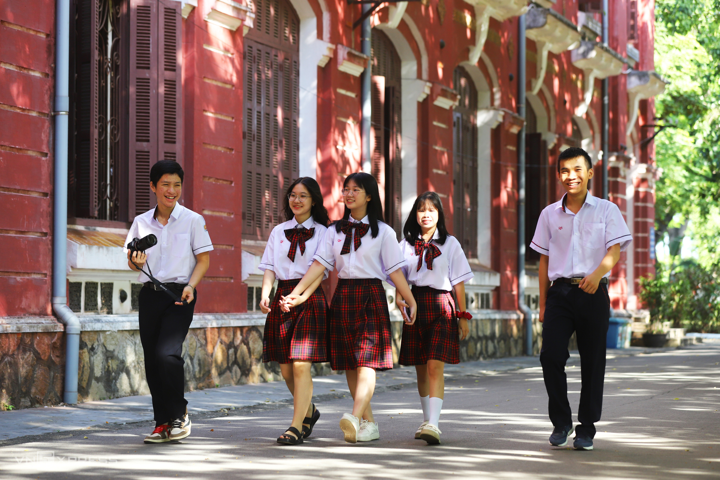 Hue to provide free textbooks for students from grade one to 12
