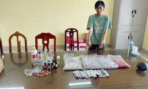 4 women arrested for mixing drugs into pods for sale