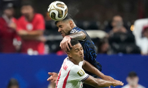 Argentina defender: 'I hope I'm not as foolish as Neville'