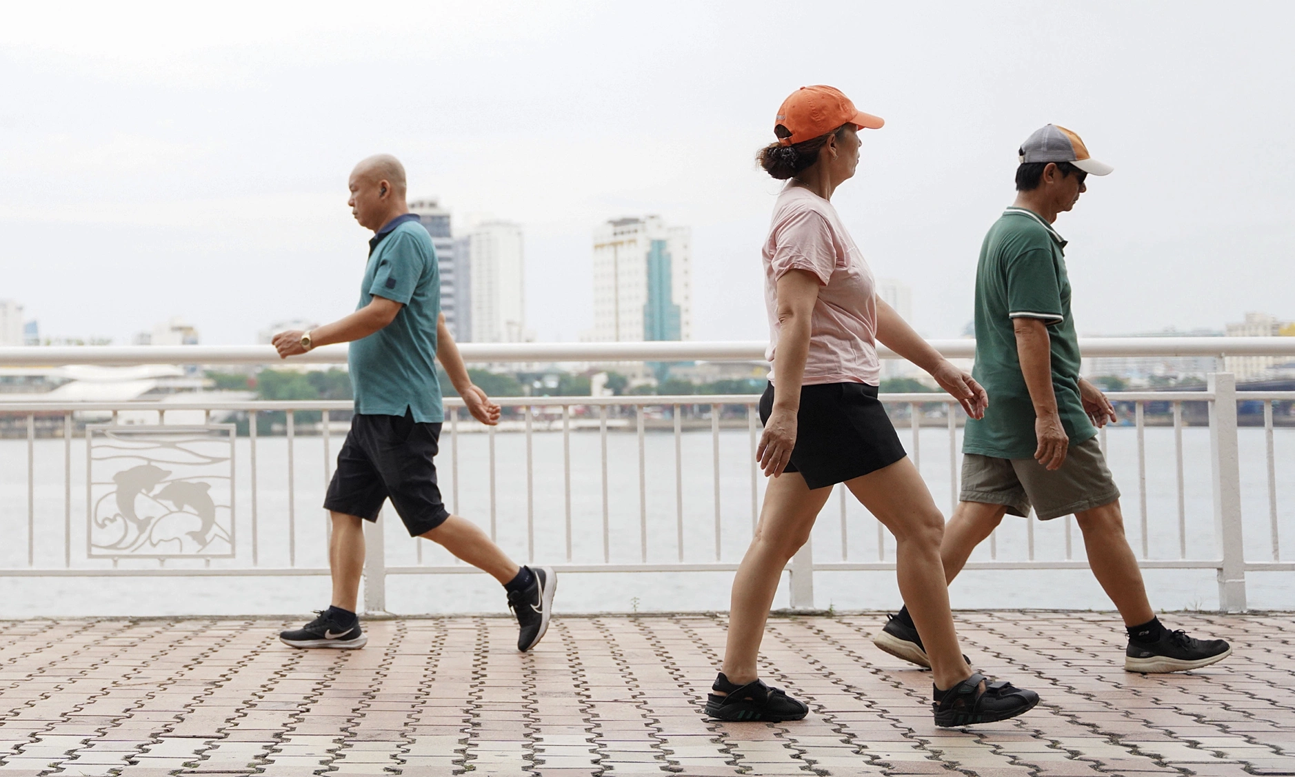Should you walk immediately after eating to 'digest food'?