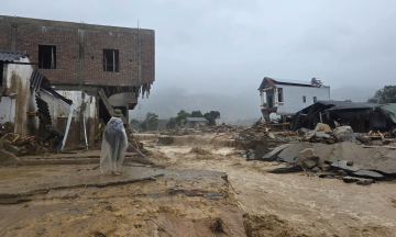 Lai Chau, Son La provinces devastated by flash floods
