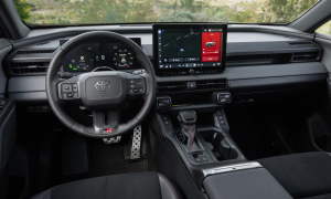 Toyota engineer: Chinese customers also want physical buttons