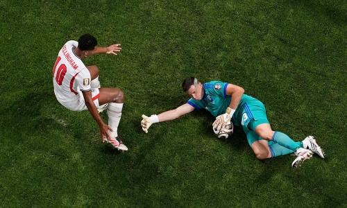Argentinian fans criticize goalkeeper Martinez