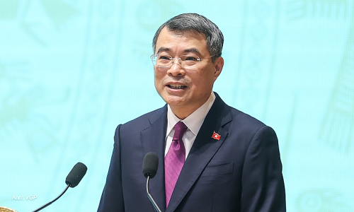 Prime minister: "Save government praise for another time"