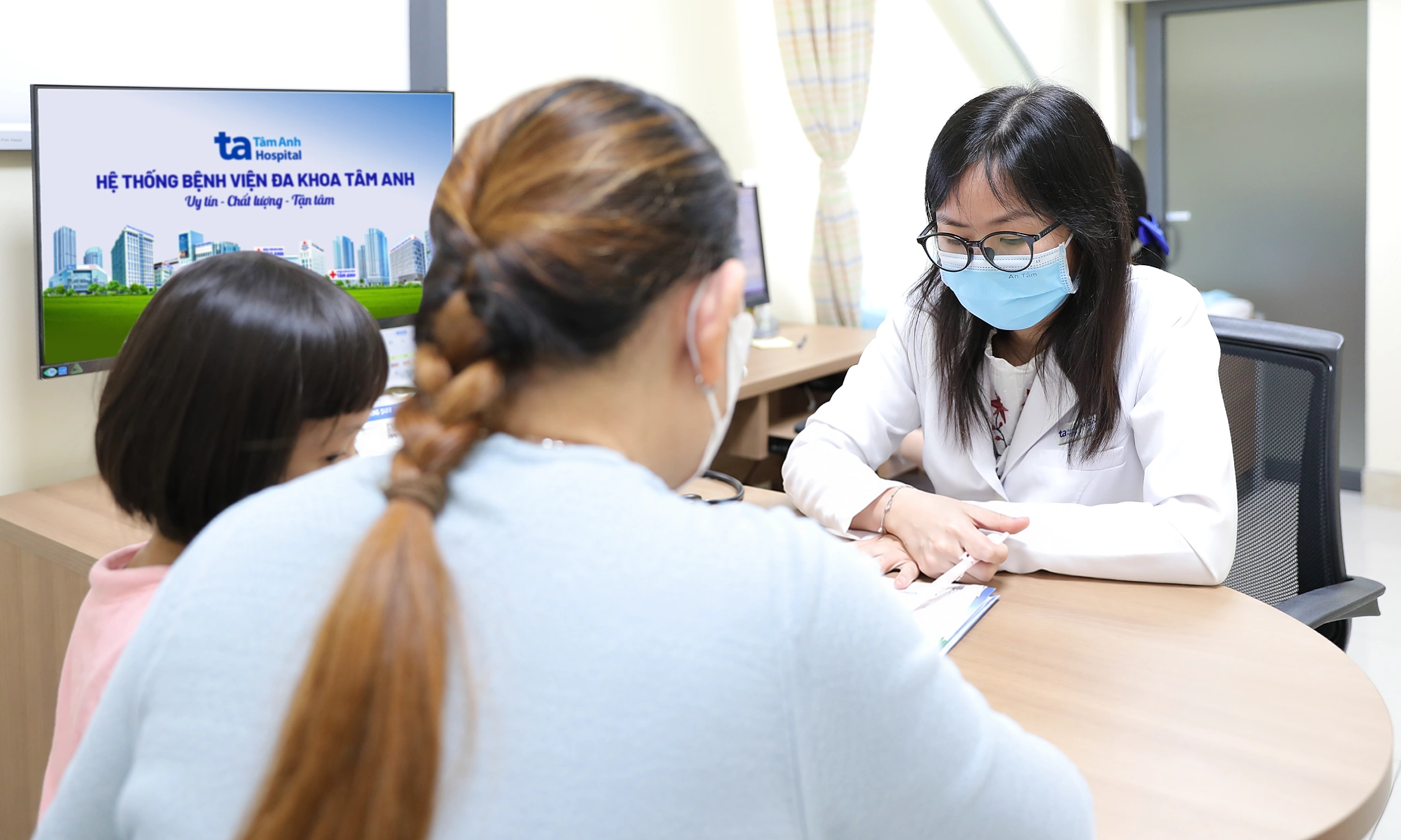 How to manage diarrhea in children?