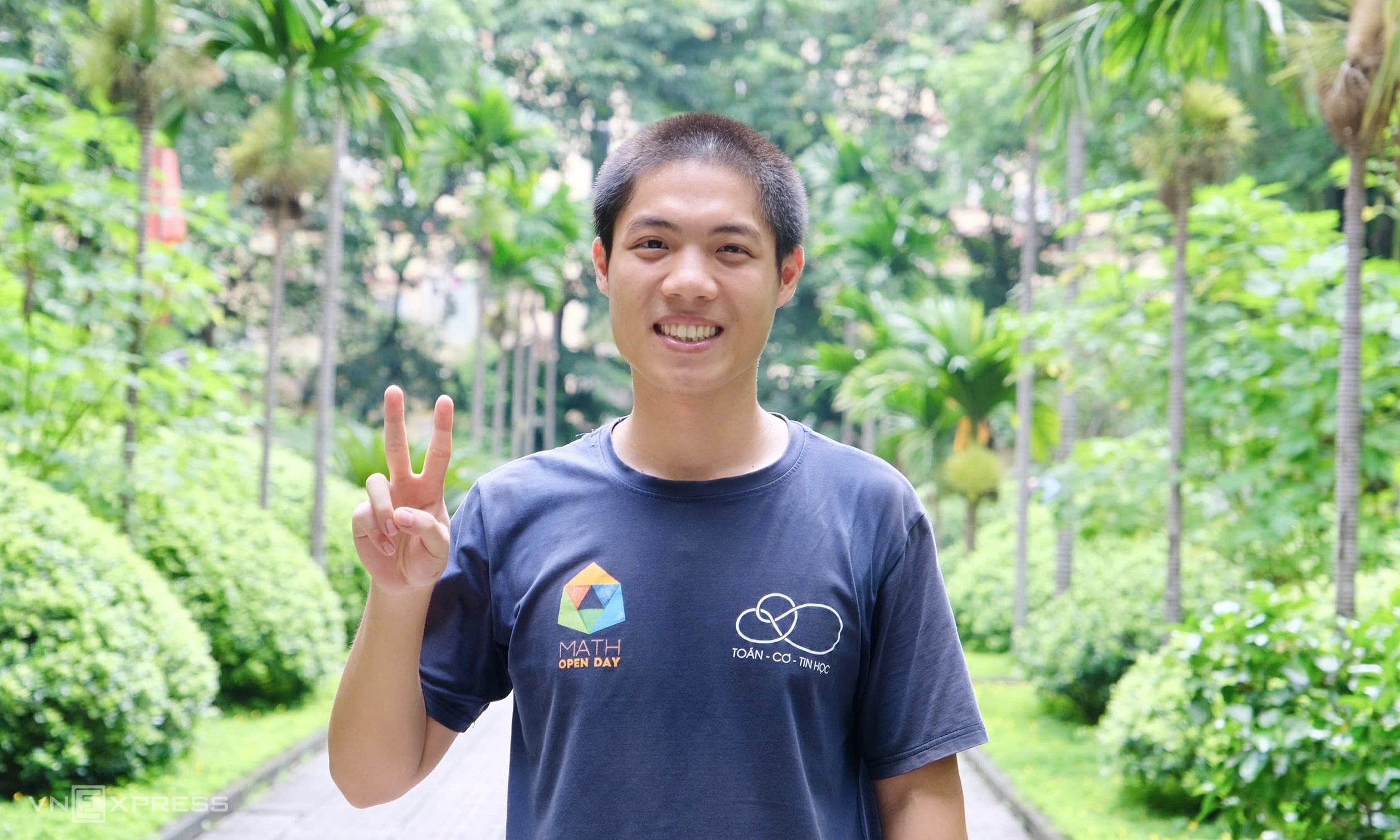 Young man breaks mathematics faculty score record before studying abroad