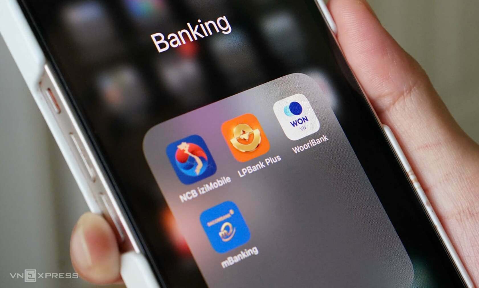 Many banks close accounts with insufficient balances