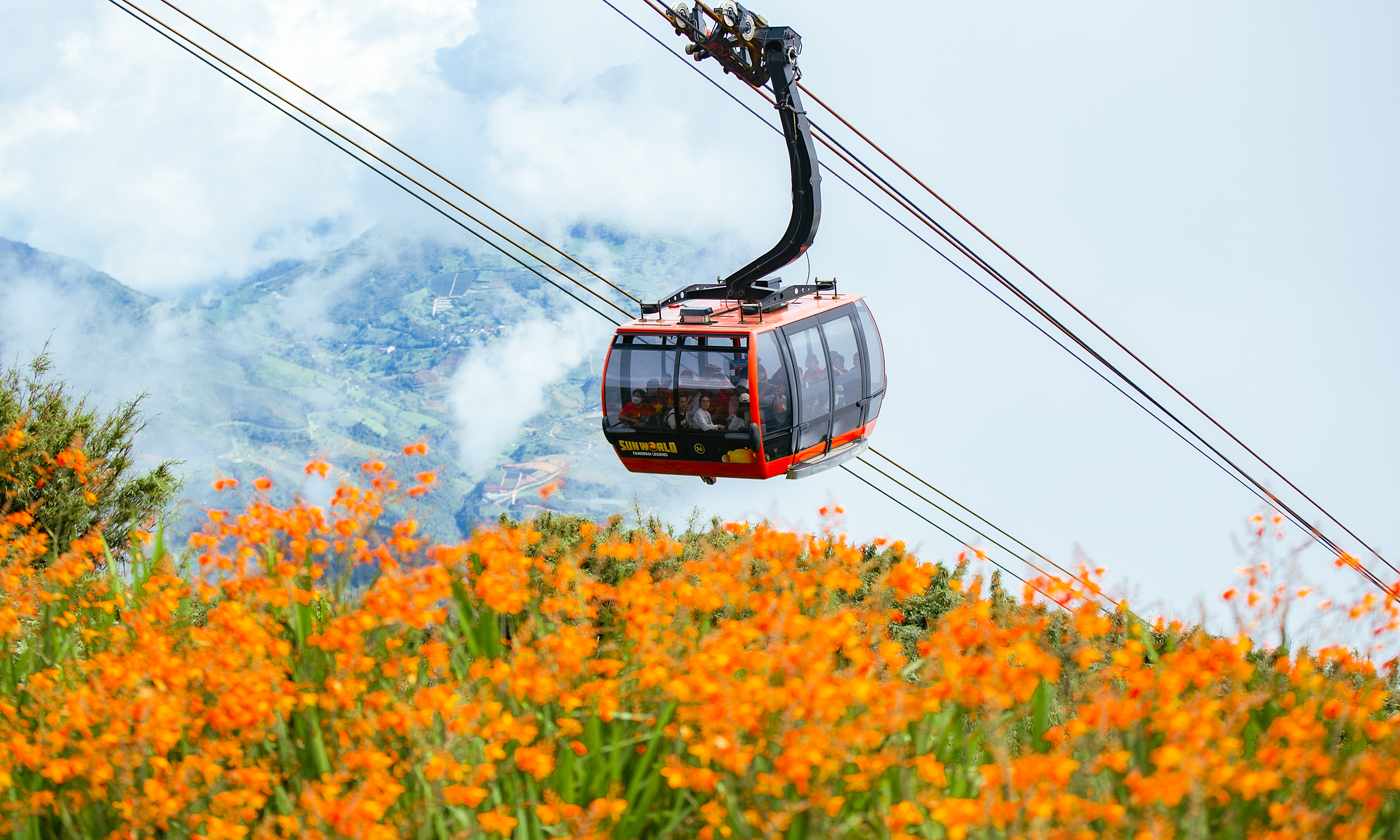 A decade of the Fansipan cable car boosts Lao Cai tourism