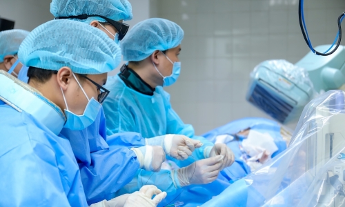 Ovarian cancer causes leg venous thrombosis