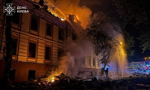 Russia launches fierce missile barrage on Kyiv