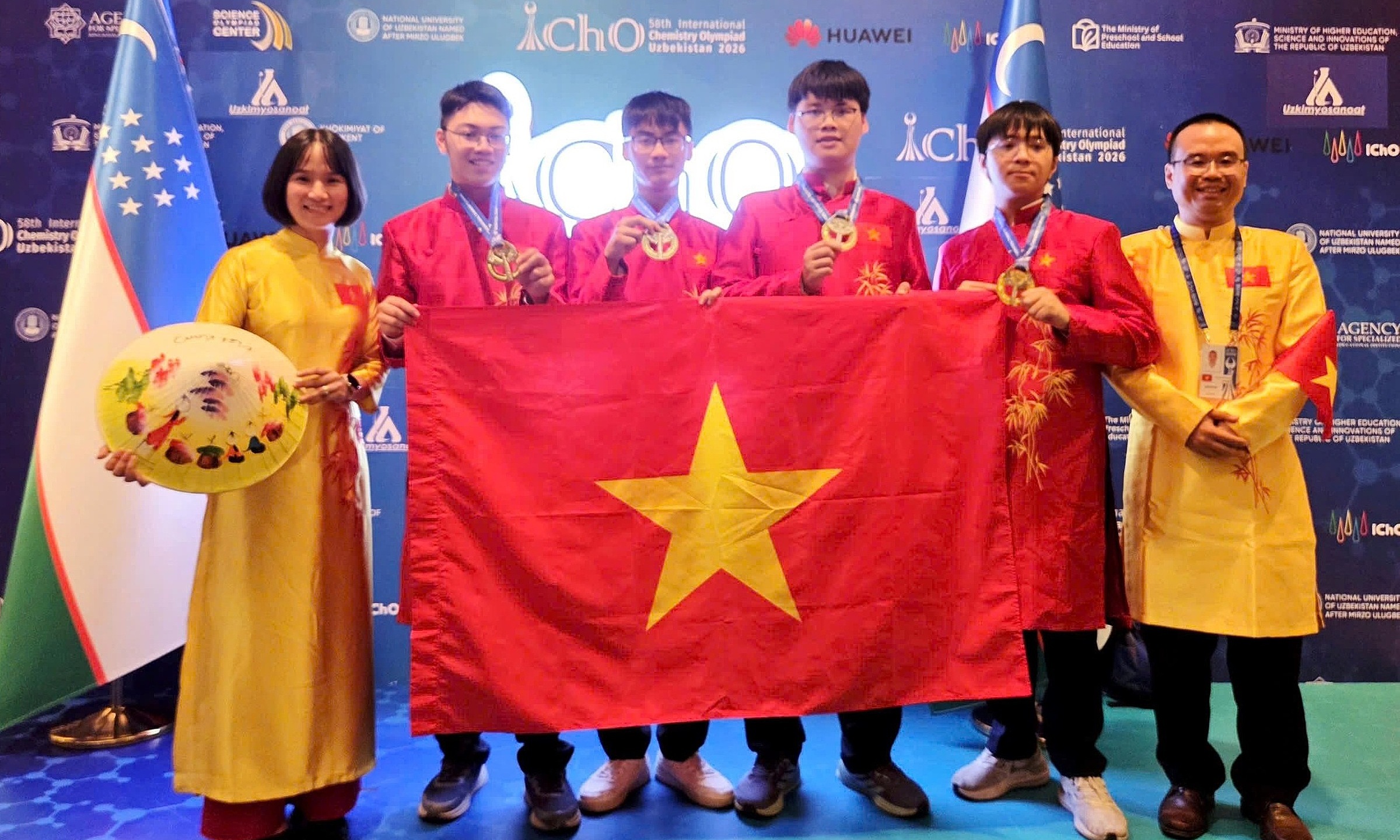 Vietnamese students top international chemistry Olympiad