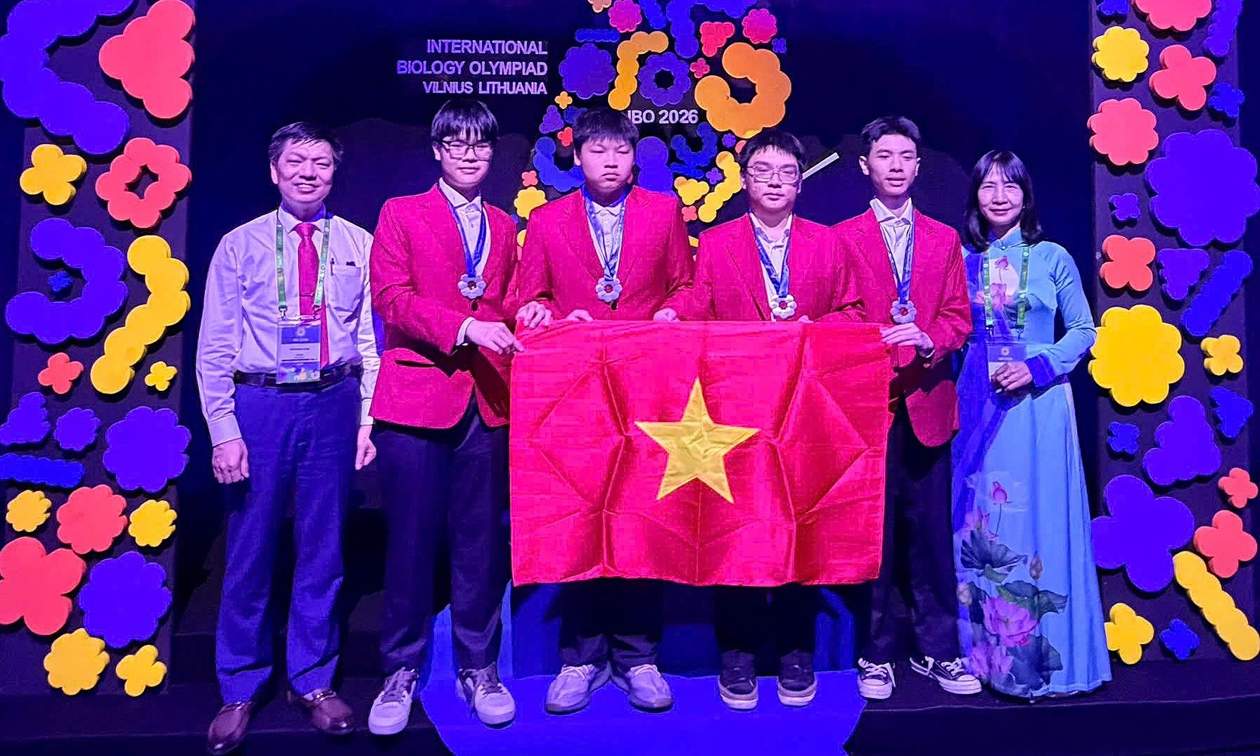 Vietnamese students enter top 8 at International Biology Olympiad