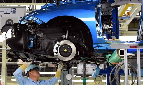 Japanese automotive industry forms alliance to counter pressure from China