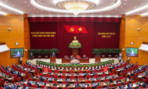 Central Committee discusses views on amending land law