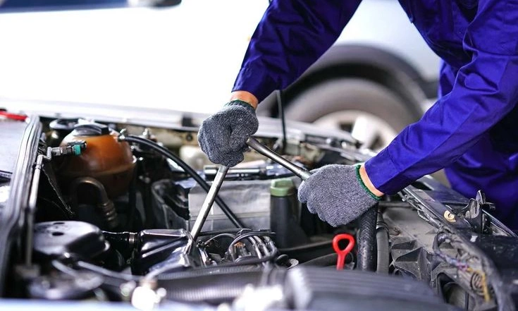 Repairing modern cars requires thousands of USD for software
