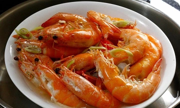 Are shrimp shells or meat more nutritious?