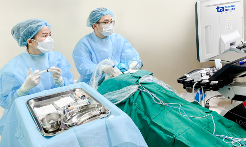 Thyroid tumor triples in size after three years