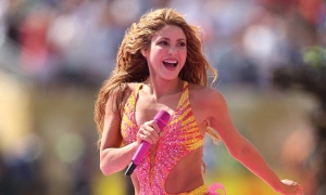 Shakira's 'sunset glow' dress at World Cup final