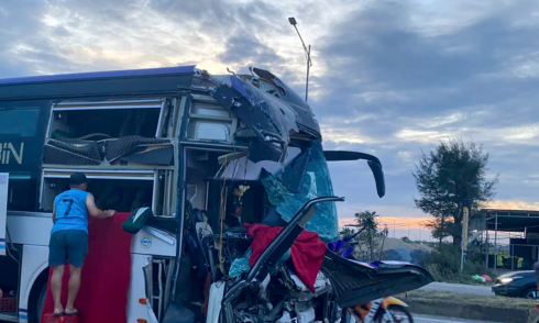 Sleeper bus collision injures three