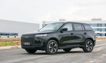 Jaecoo J5 HEV: a Chinese crossover assembled in Vietnam
