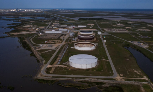 Global oil prices hit 5-week high
