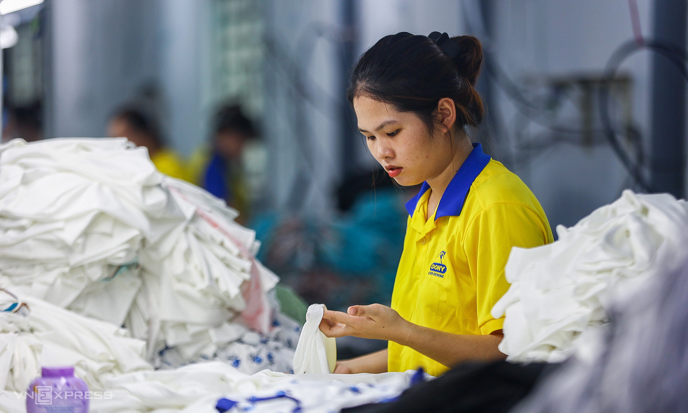 Ministry of internal affairs: proposed 7.8% minimum wage 'higher than minimum living standard'