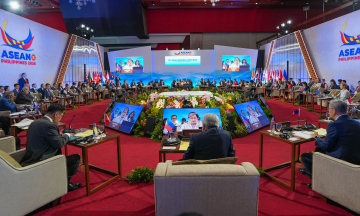 Vietnam urges ARF to shift mindset to "proactive risk management"