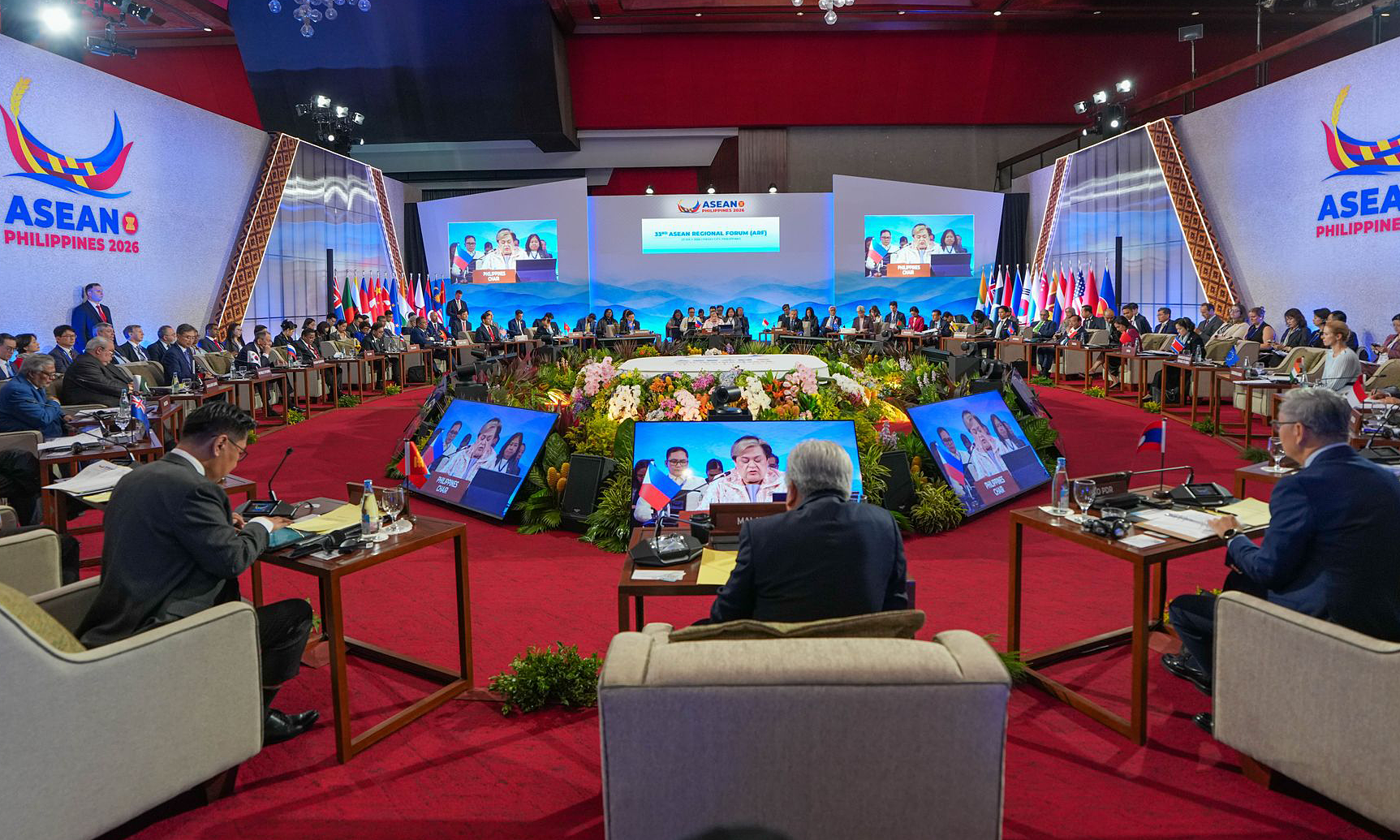 Vietnam urges ARF to shift mindset to "proactive risk management"