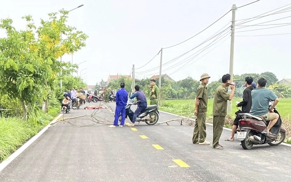 Manhunt for suspect in roadside stabbing death of woman in Hai Phong