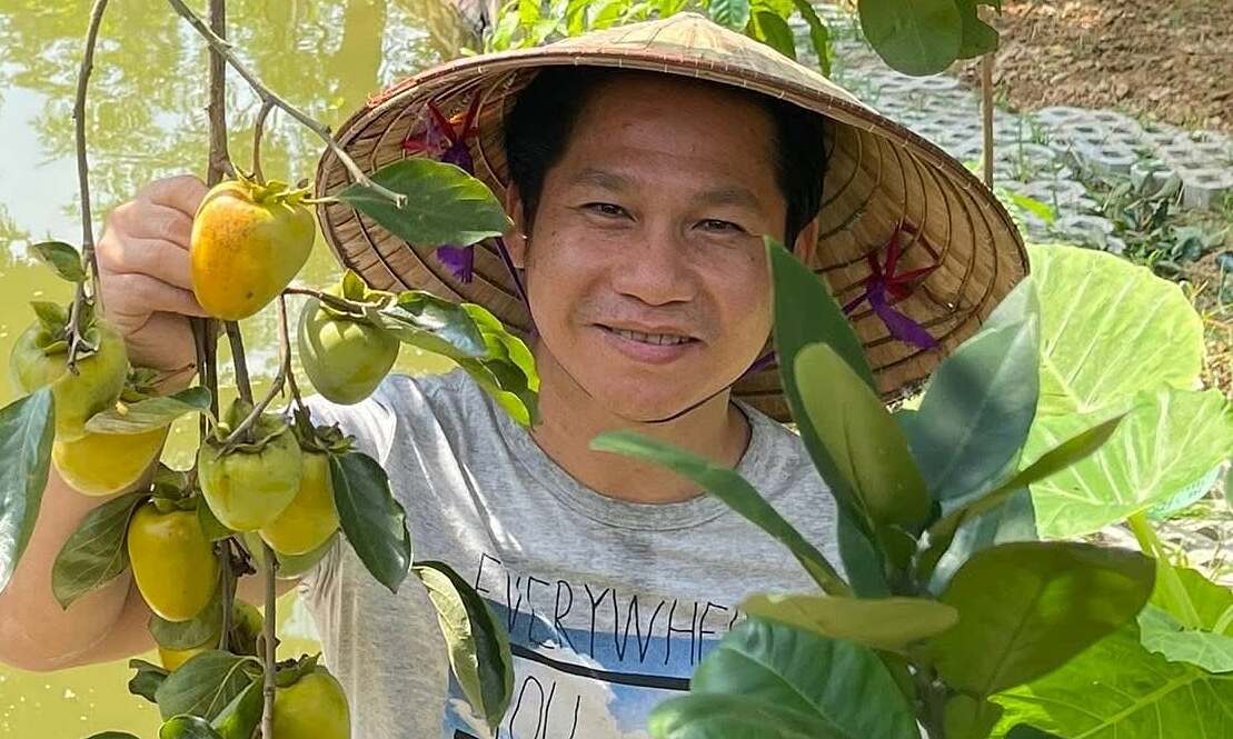 Artist Trong Tan Finds Solace in Suburban Garden Life