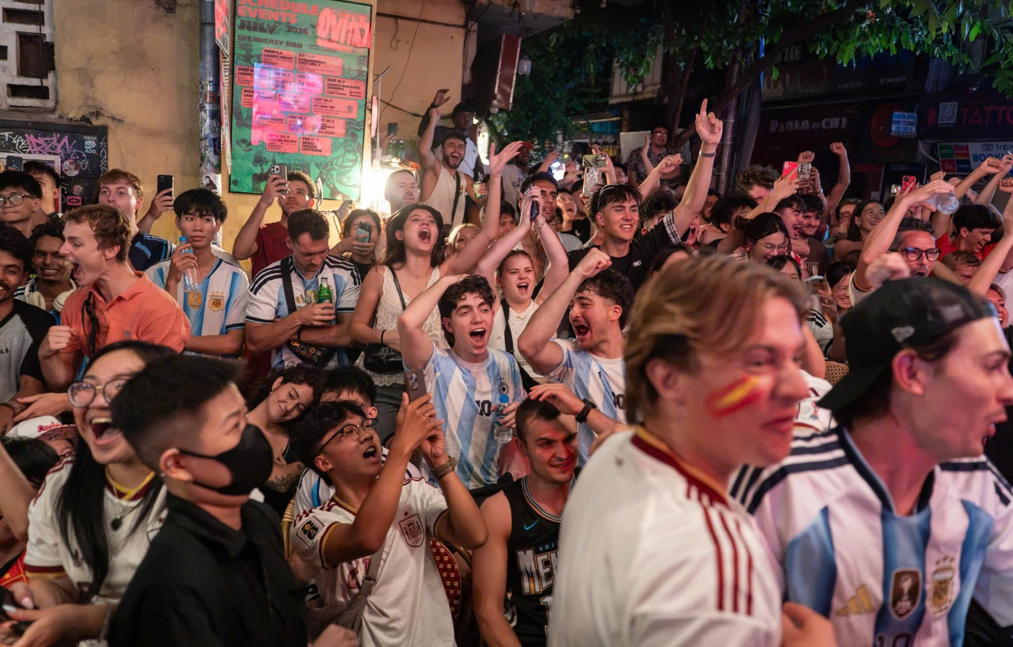 Ha Noi explores controlled night entertainment zone model