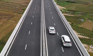 Traffic Police Department: No concept of overtaking on expressways