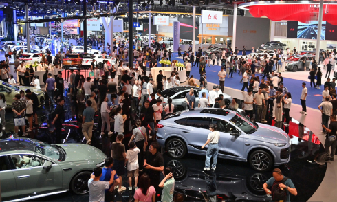 China's car sales plunge amid rising gasoline prices