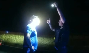 Driver wrongly arrested after stopping to help accident victim