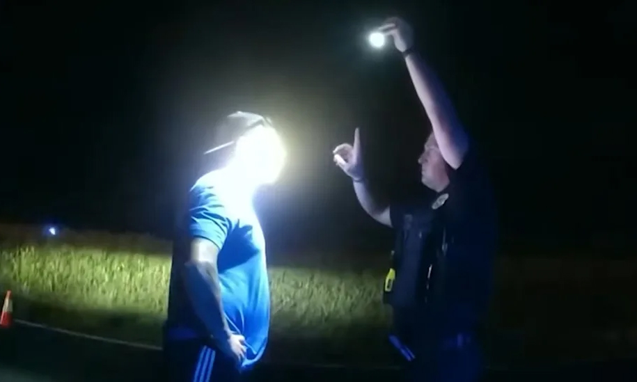 Driver wrongly arrested after stopping to help accident victim