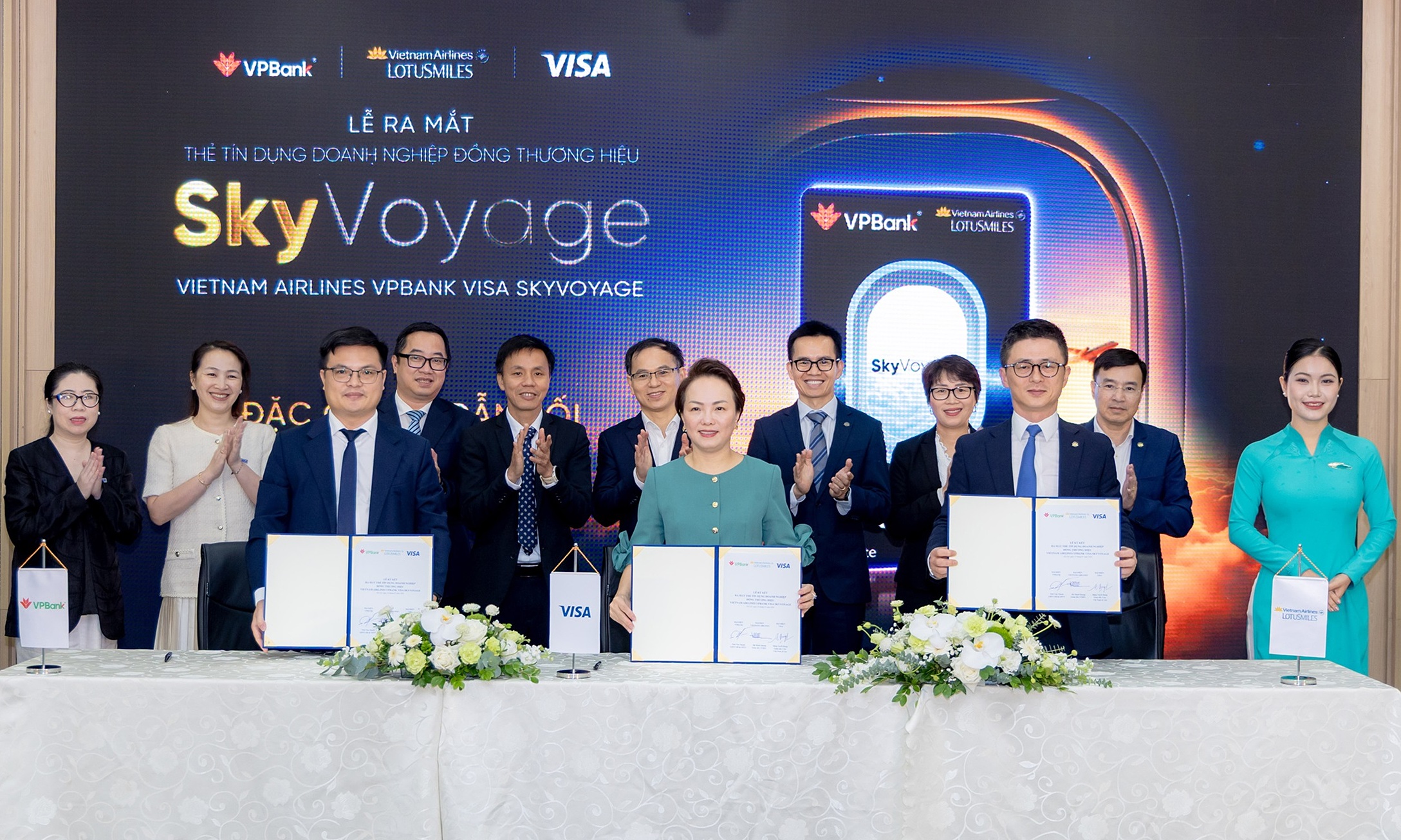VPBank unveils corporate credit card for unlimited flight miles