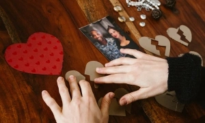 Losing thousands of USD to cling to old love