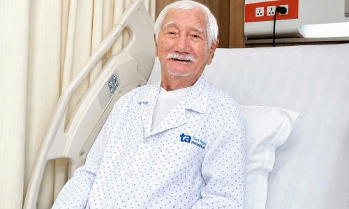 Elderly man suffers acute exacerbation of chronic obstructive pulmonary disease