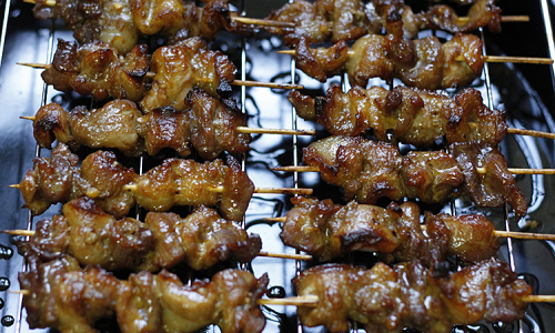 Meats that make your stomach 'cry for help' when consumed excessively