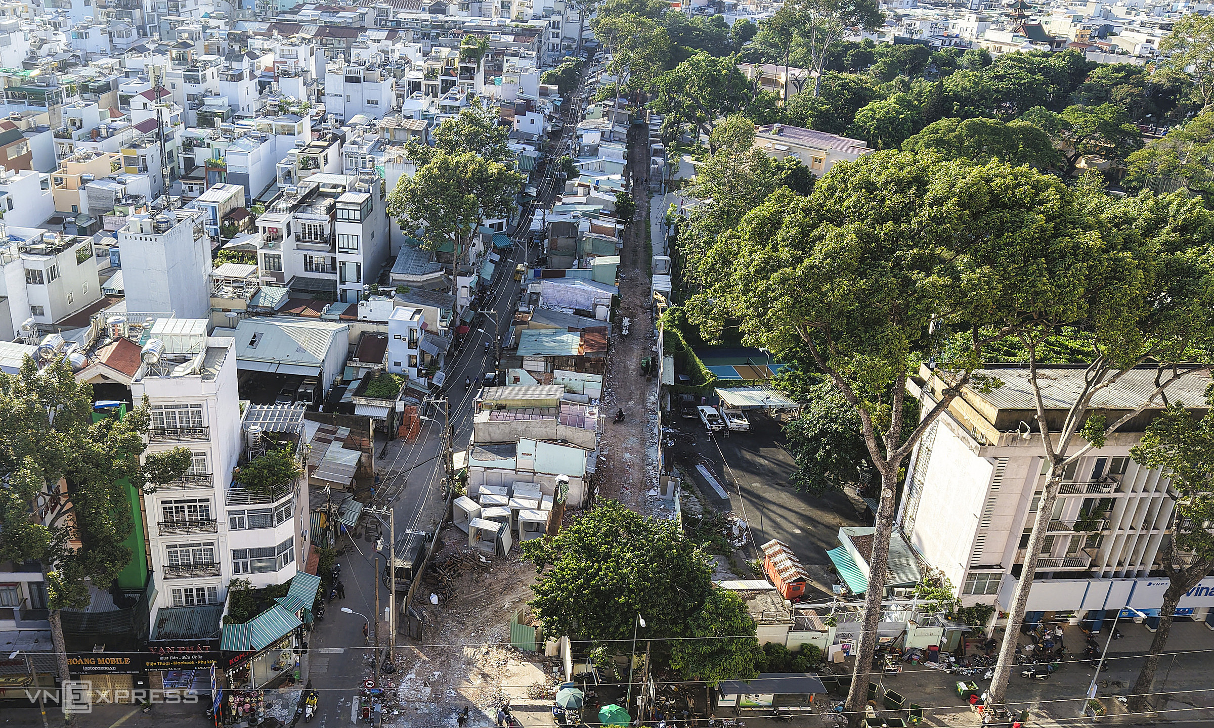 Central Ho Chi Minh City road cleared, widened by 5 times